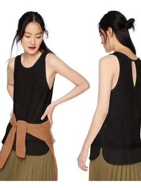 Black Scoop Neck Tank Top